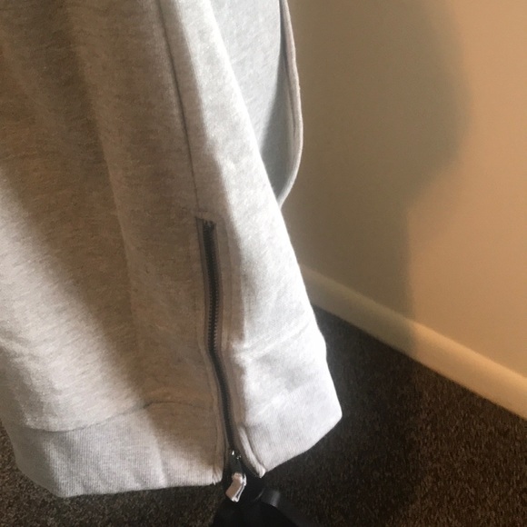 Men’s Short Sleeve Pullover - Picture 6 of 9